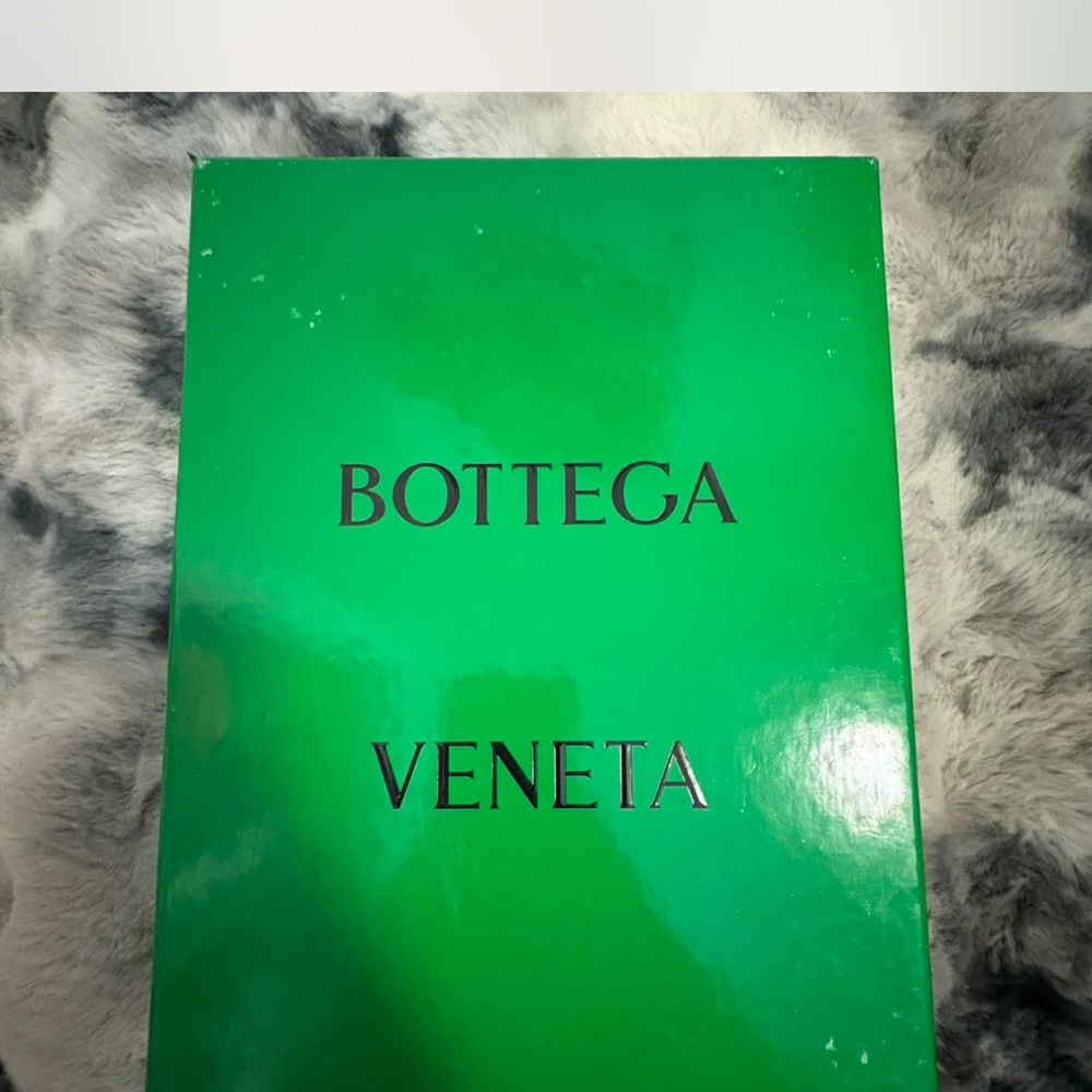 Bottega Veneta Fuchsia mesh heels - Picture 4 of 5